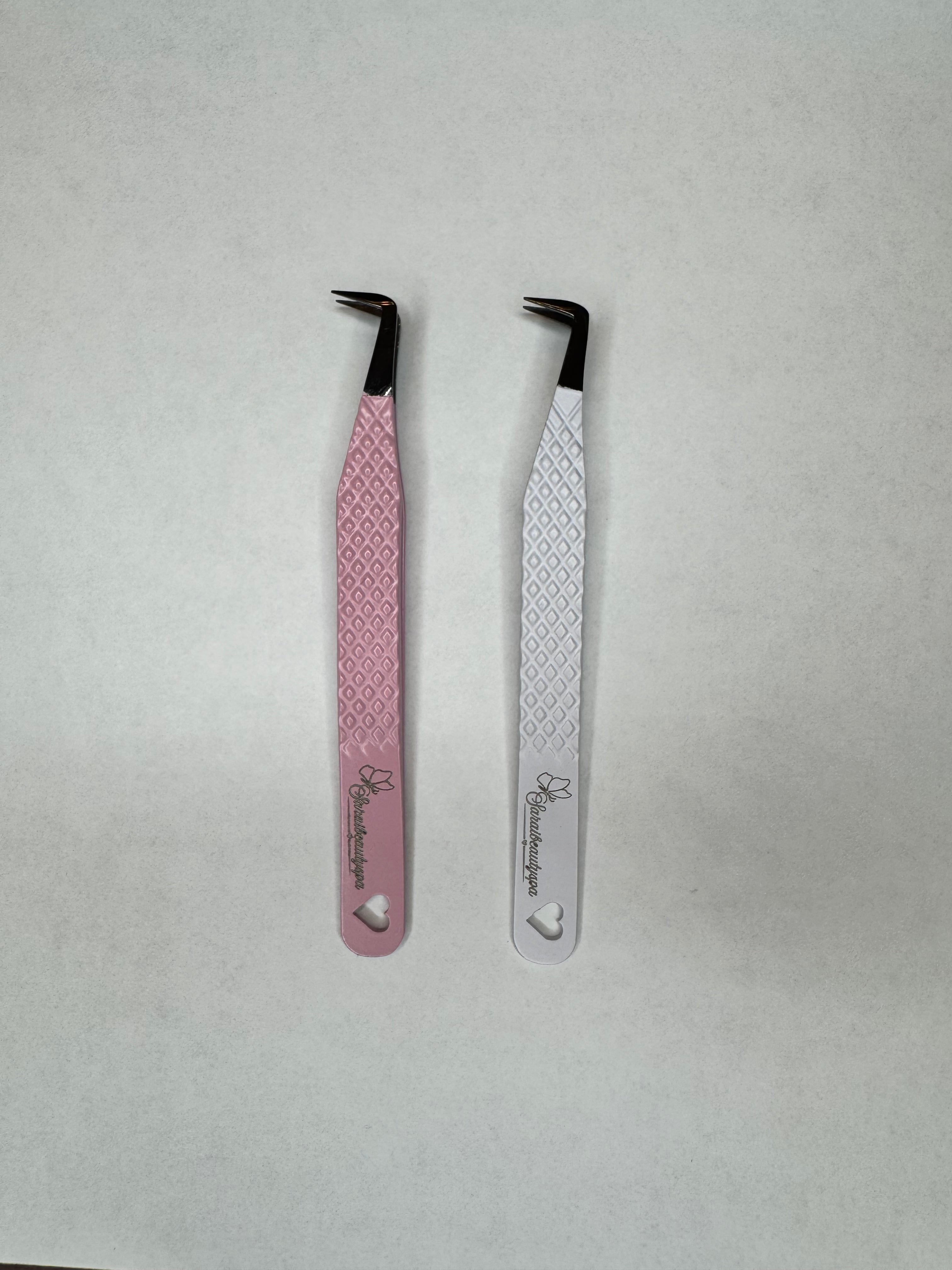 90 Degree Lash Tweezers
